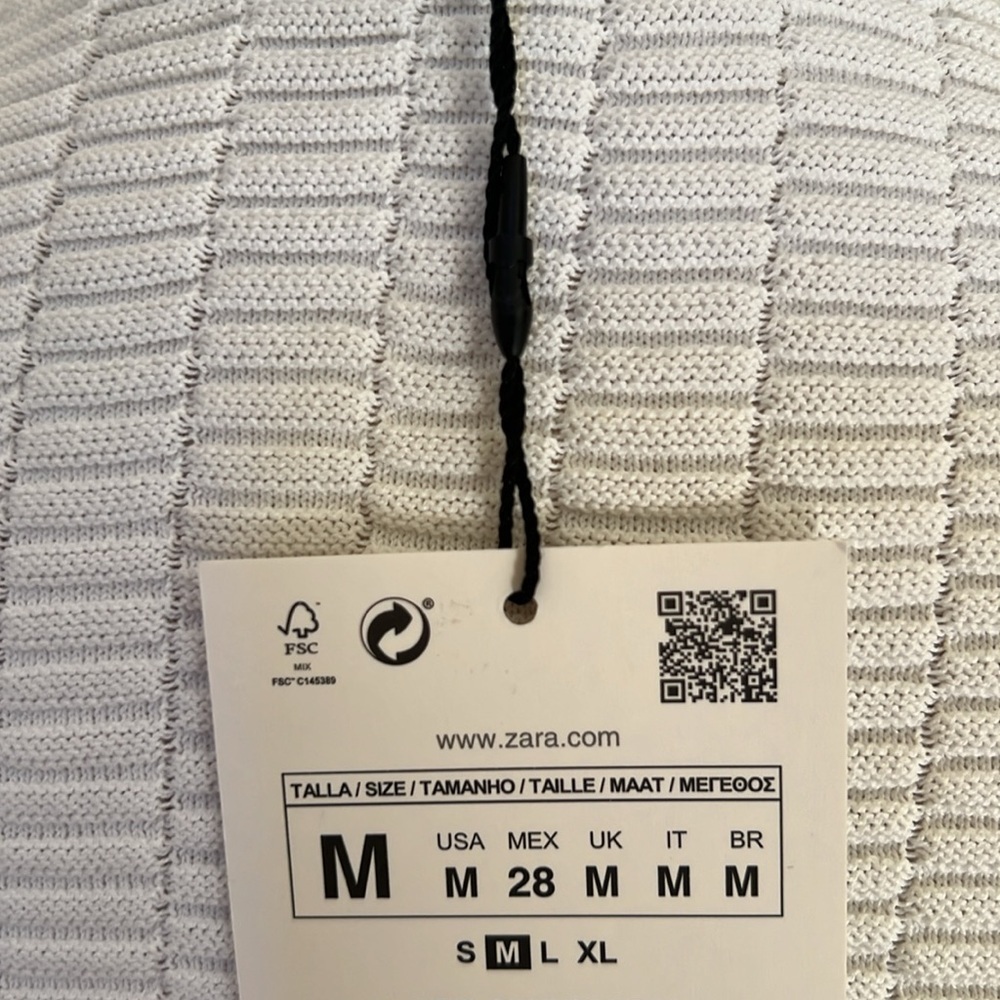 New! Zara medium buttoned knit crop top. - Picture 6 of 13